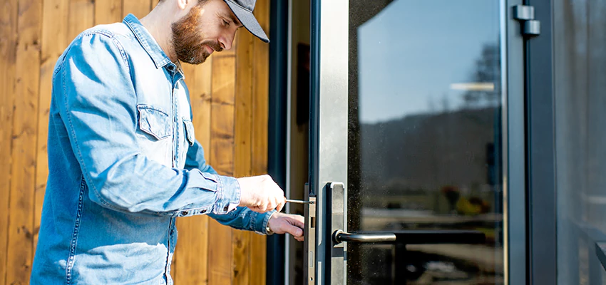 Frameless Glass Storefront Door Locks Replacement in Corcoran, CA