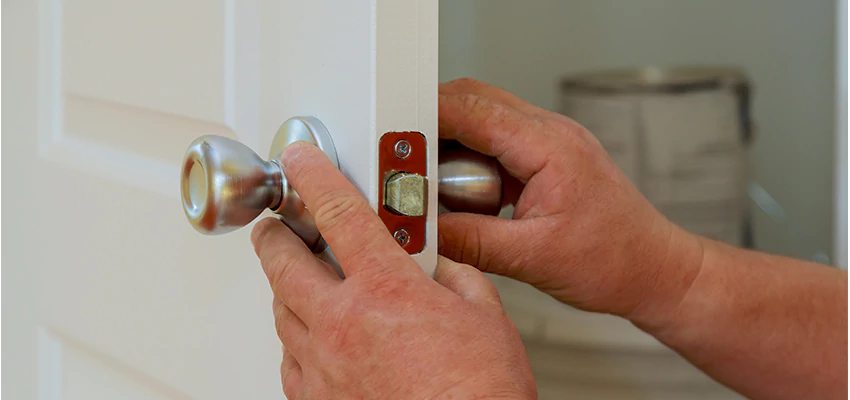 AAA Locksmiths For lock Replacement in Corcoran, California