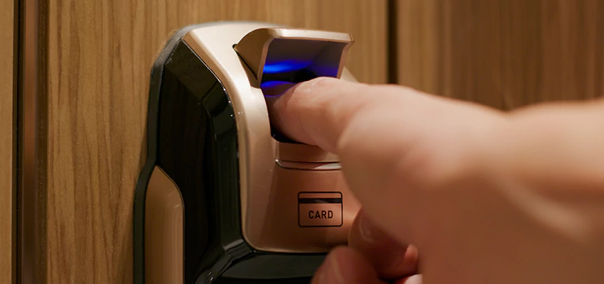 Locksmith Company For Window Lock Installation in Corcoran, California