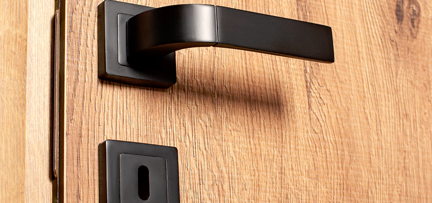 Weekend Lockout Assistance Troubleshooting in Corcoran, California